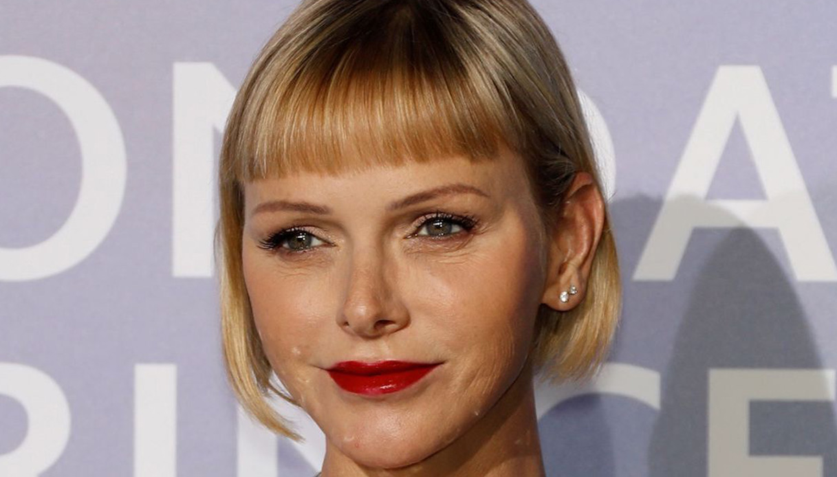 Charlene di Monaco torna a sorridere: il ritratto di famiglia è dolcissimo