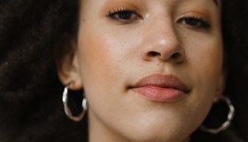 Bye bye fondotinta: come truccarsi senza e le alternative da conoscere