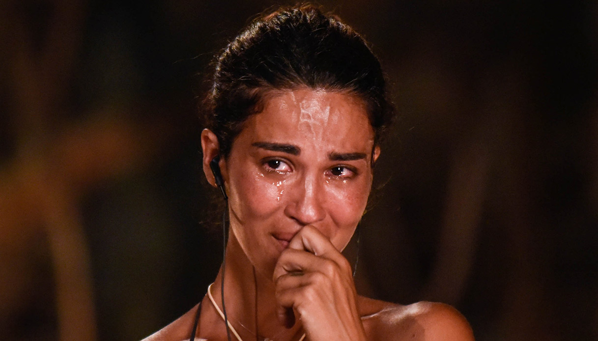 Isola, le lacrime della Lodo (su Vallettopoli) sono la cosa più vera della puntata