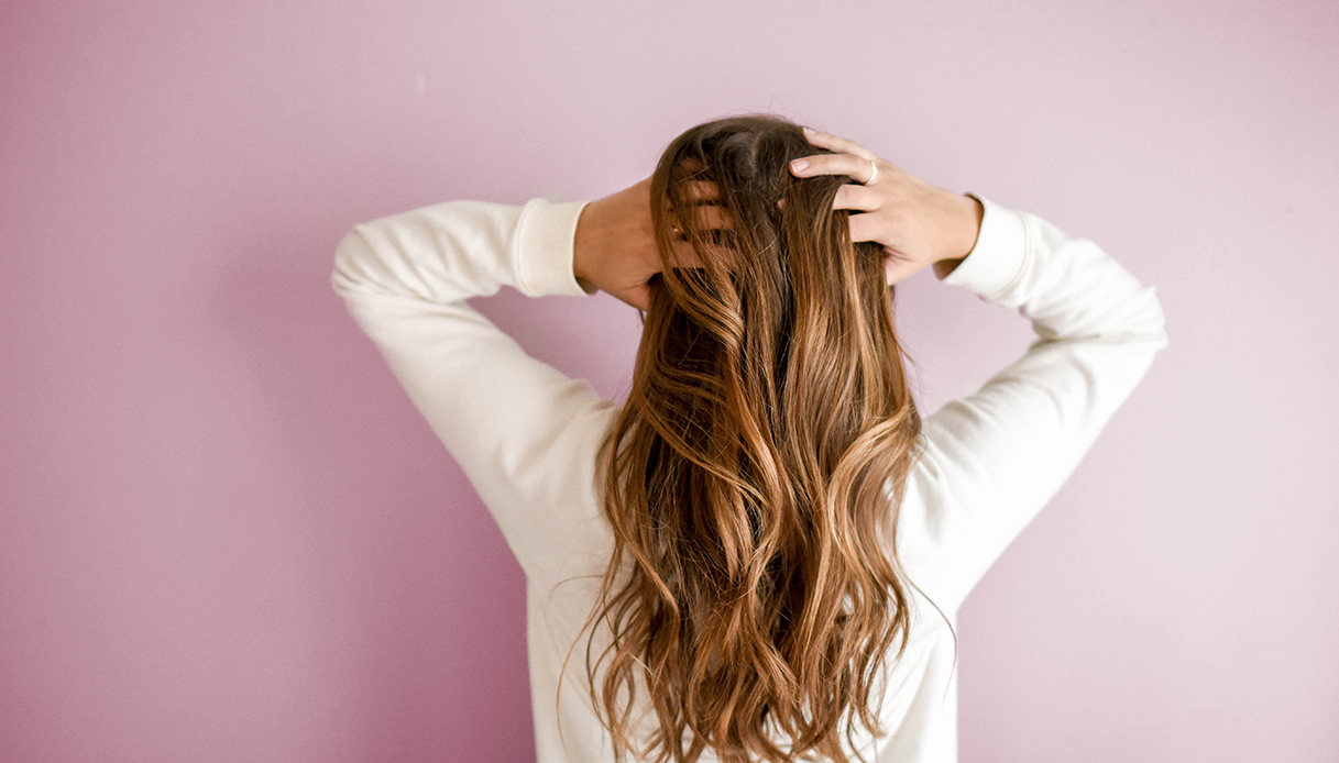 olio di cocco capelli decolorati