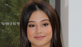 Chi è Zoe Massenti, la giovane influencer che impazza su TikTok