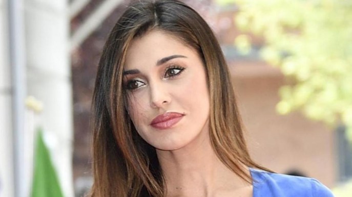 Belen Rodriguez mostra il pancione (quasi) senza veli su Instagram