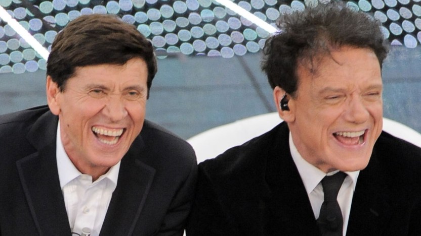 Massimo Ranieri compie 70 anni, gli auguri ironici di Gianni Morandi su Instagram