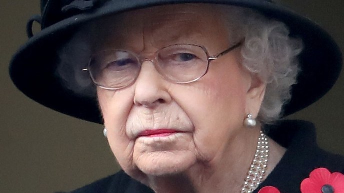 Regina Elisabetta, tensione a Windsor: due intrusi fanno irruzione