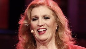 Iva Zanicchi condurrà uno show musicale: “Lo aspettavo da anni”