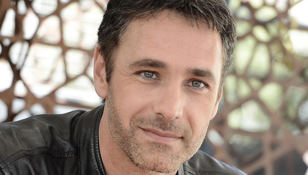 Don Matteo 13, arriva Raoul Bova: la frecciata di Nino Frassica