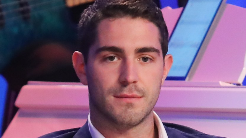 Tommaso Zorzi preoccupato per una fan che lo segue: “Non sono a mio agio”