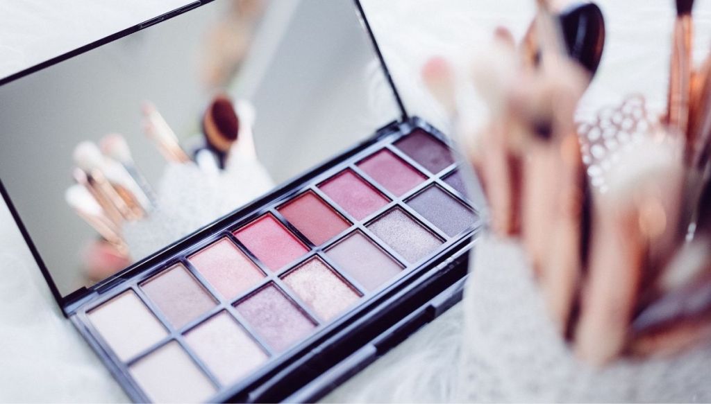 palette colori freddi viola e rosa