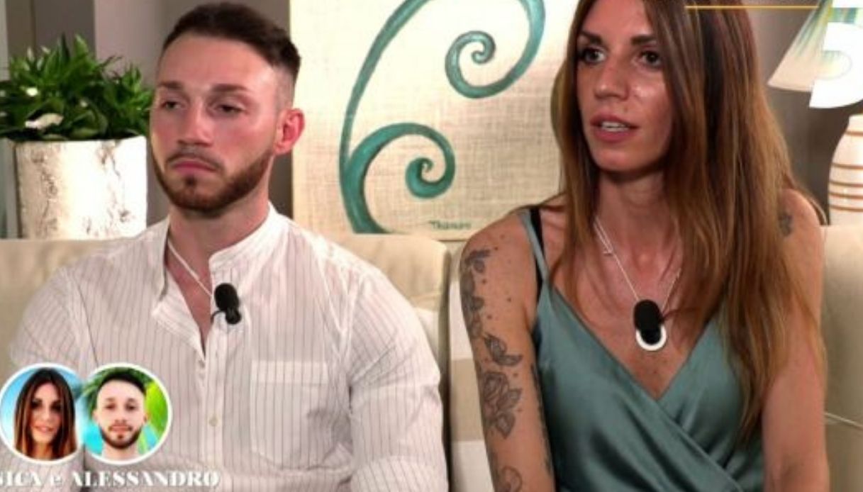 Temptation Island 2021, Jessica e Alessandro divisi dalla noia