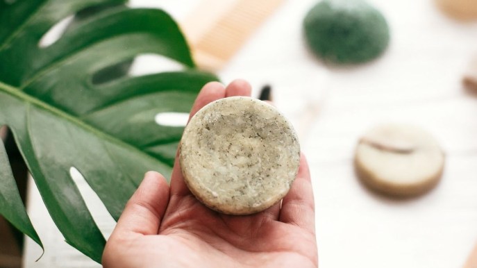 Shampoo solido: cos’è, come si usa e perché è la scelta green del 2021