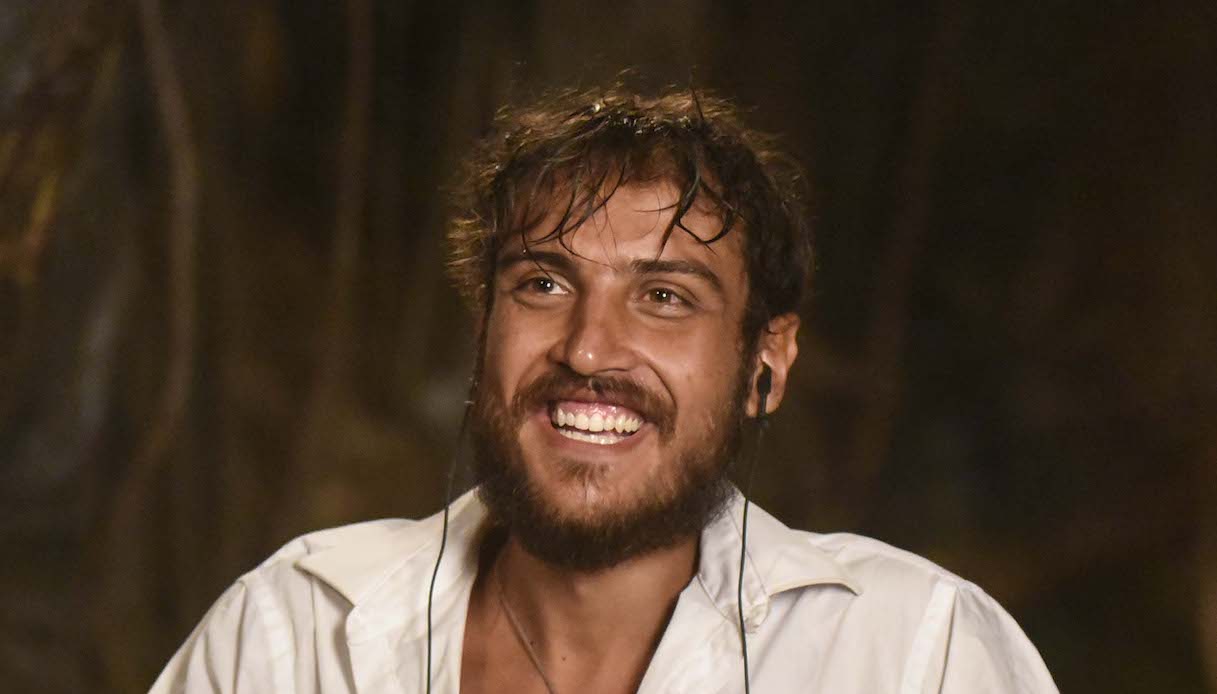 Isola dei Famosi, Awed rompe il silenzio su Instagram