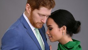 Harry e Meghan Markle, il film: prime foto e dure critiche sui social di Fuga da Palazzo