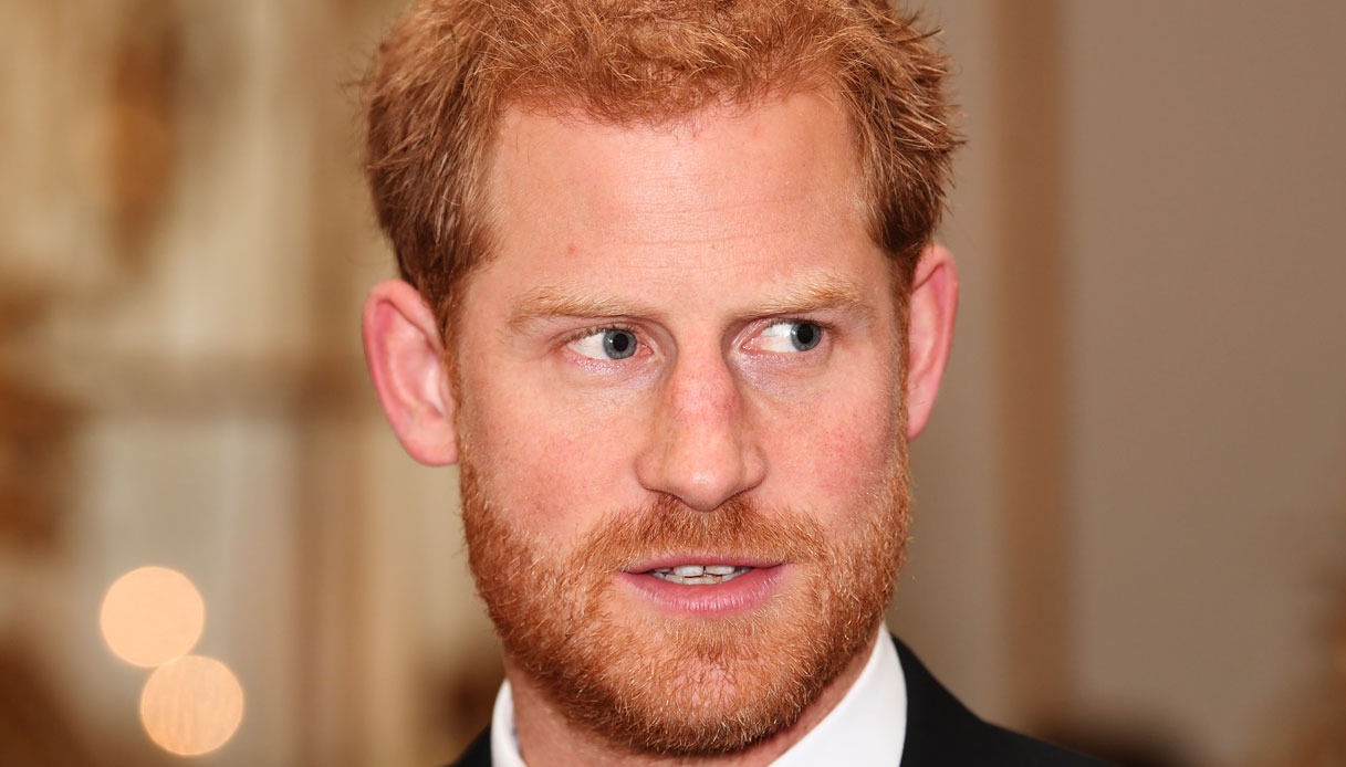 Harry ricompare in pubblico in Inghilterra e vuole farsi perdonare da William