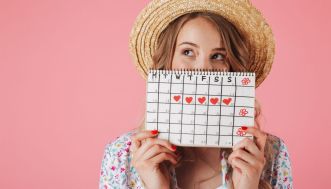 Masturbarsi insieme: perché fa bene alla coppia e come vincere la timidezza