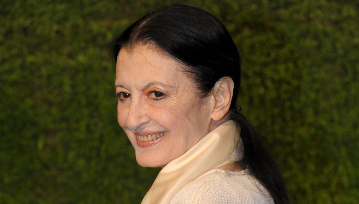 Carla Fracci, il marito Beppe Menegatti racconta gli ultimi istanti insieme