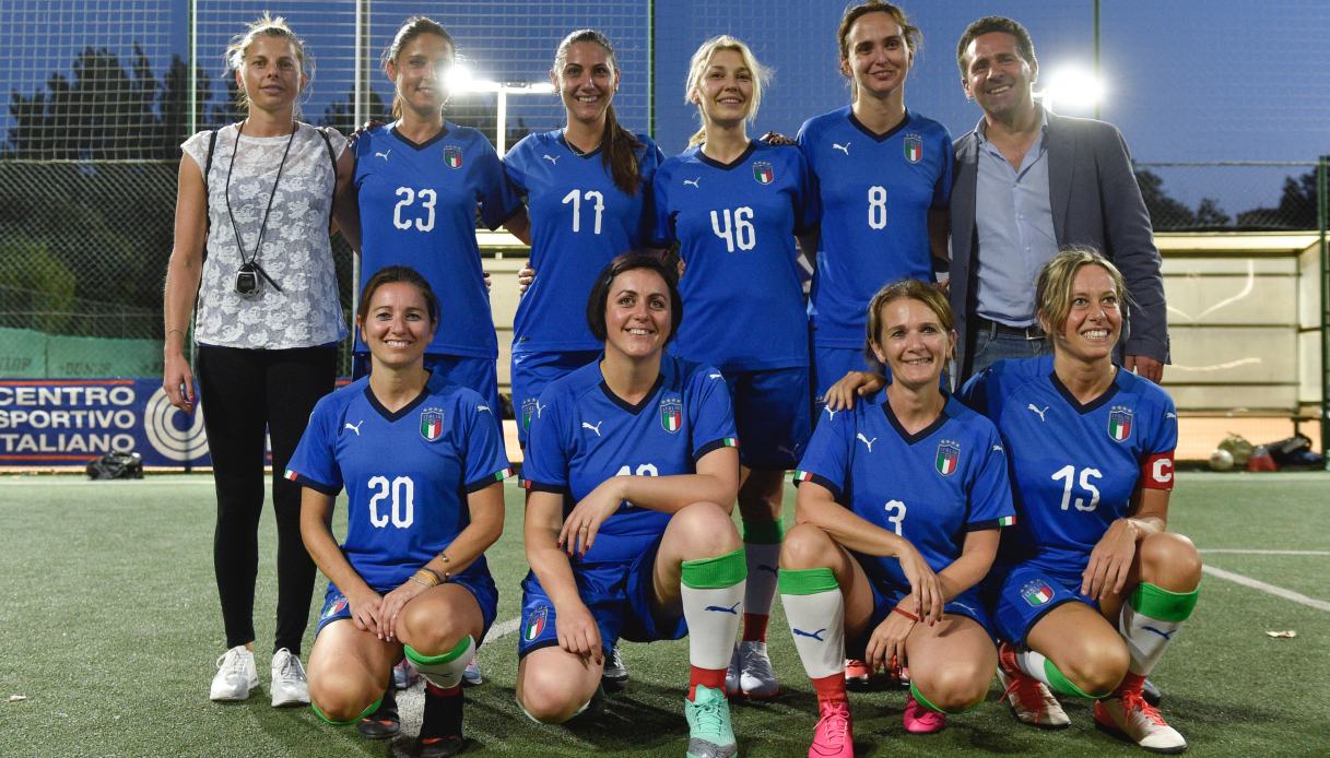 Katia Serra e la Nazionale di Calcio delle Parlamentari