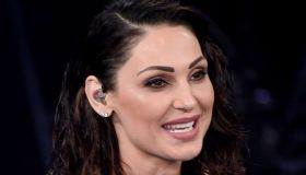 Livio Cori e Anna Tatangelo escono allo scoperto: il video e il bacio su Instagram