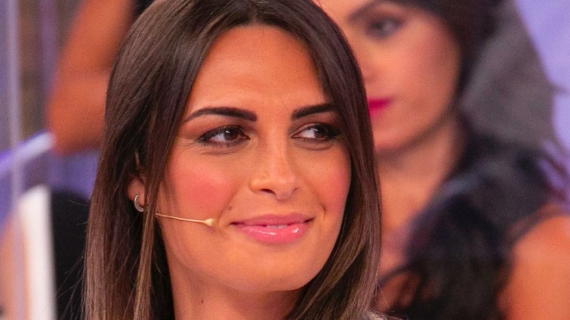 U&D, l’emozione è tutta nell’imbarazzo di Andrea Nicole: una bella lezione