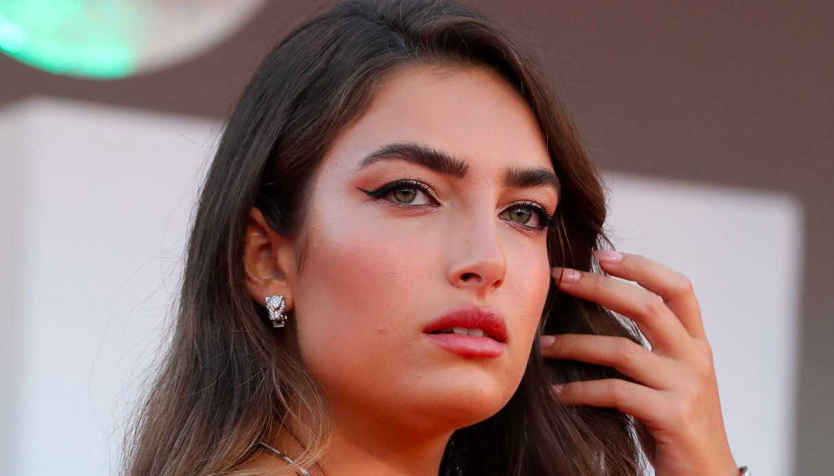 Nilufar Addati risponde alle critiche sul suo fisico a Venezia: da imitare