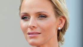 Charlene di Monaco, parla il team medico. E Alberto vola in Irlanda coi gemelli