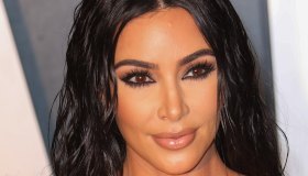 Kim Kardashian, il look in pelle total black sconvolge New York