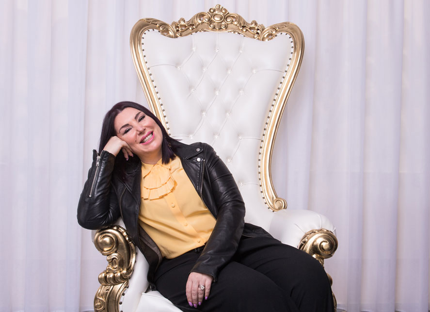 Babila Spagnolo a capo Layla cosmetics