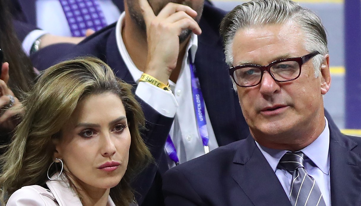 Alec Baldwin, la moglie Hilaria rompe il silenzio dopo la tragedia