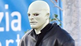 Tutte le maschere del rapper, che da oggi si chiamerà “Ye”