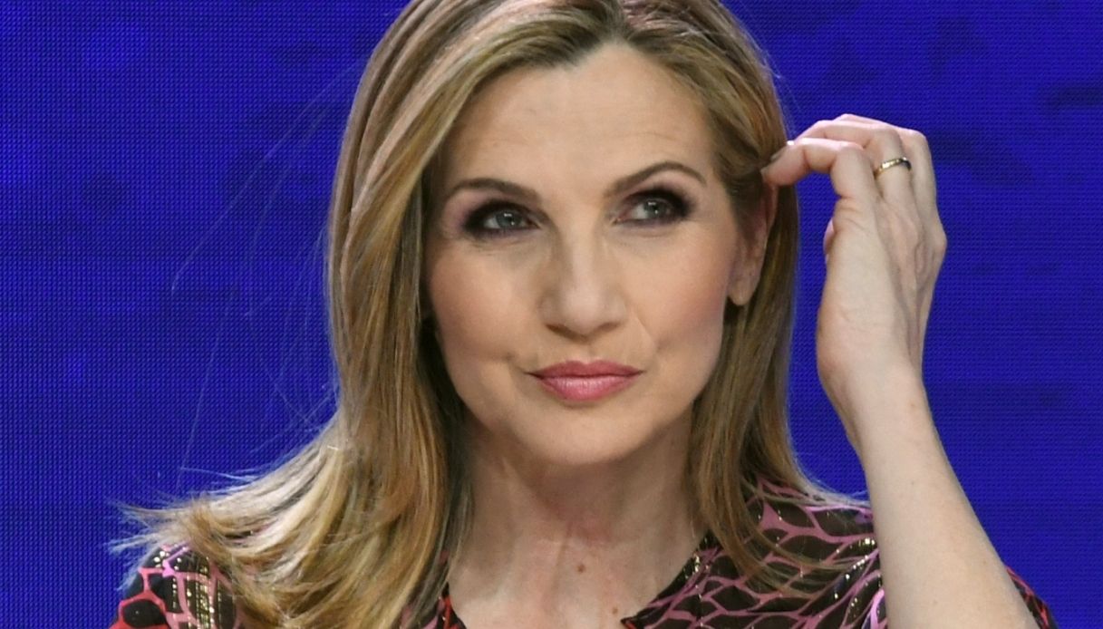 Amici, brutte notizie per Lorella Cuccarini: Flaza non cambia