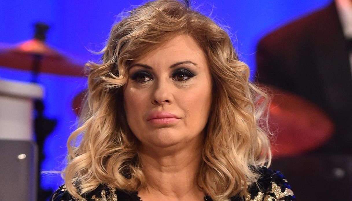 U&D, il nuovo cavaliere Guido difende Gemma da Tina: ed è subito show