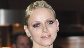 Charlene di Monaco lontana da Alberto ricompare su Instagram e chiede aiuto