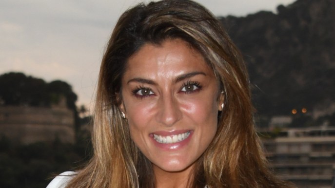 Elisa Isoardi non si nasconde più: i baci tra gli spalti ad Alessandro Di Paolo