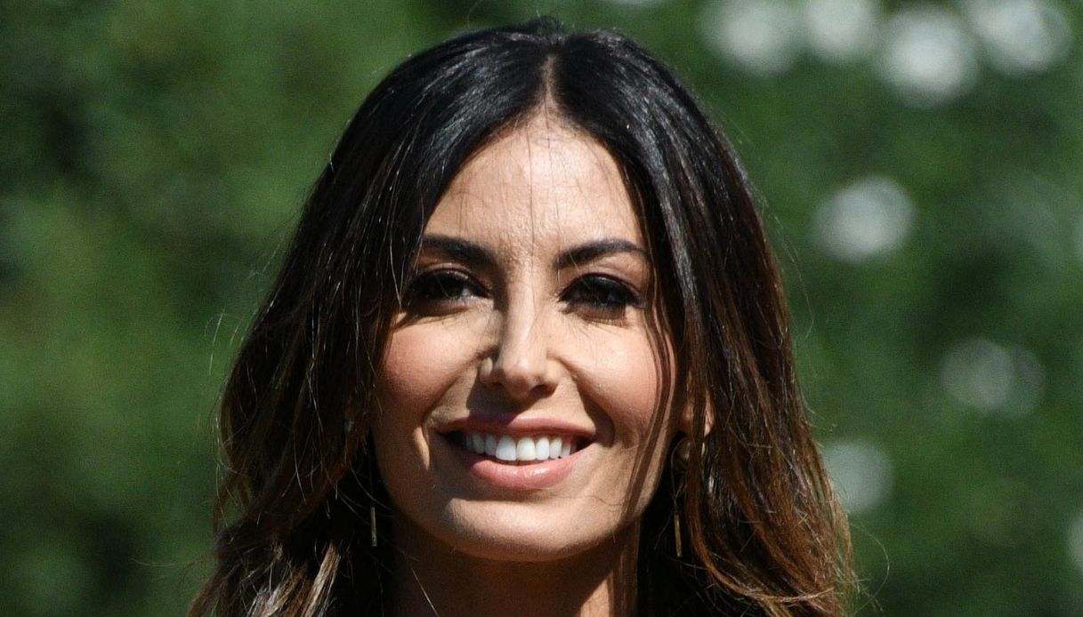 Elisabetta Gregoraci, la sua estate pazza e infinita: il super bikini a Dubai