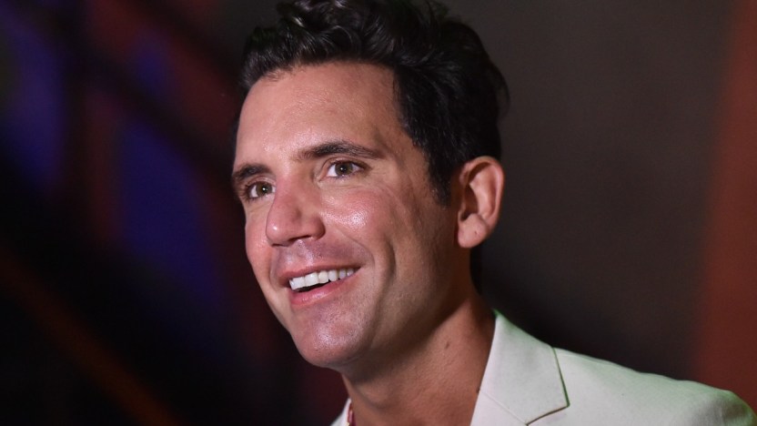 Eurovision 2022, Gabriele Corsi spiffera tutto: condurrà Mika (forse)