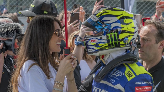 Francesca Sofia Novello, la dedica d’amore a Valentino Rossi nel giorno dell’addio