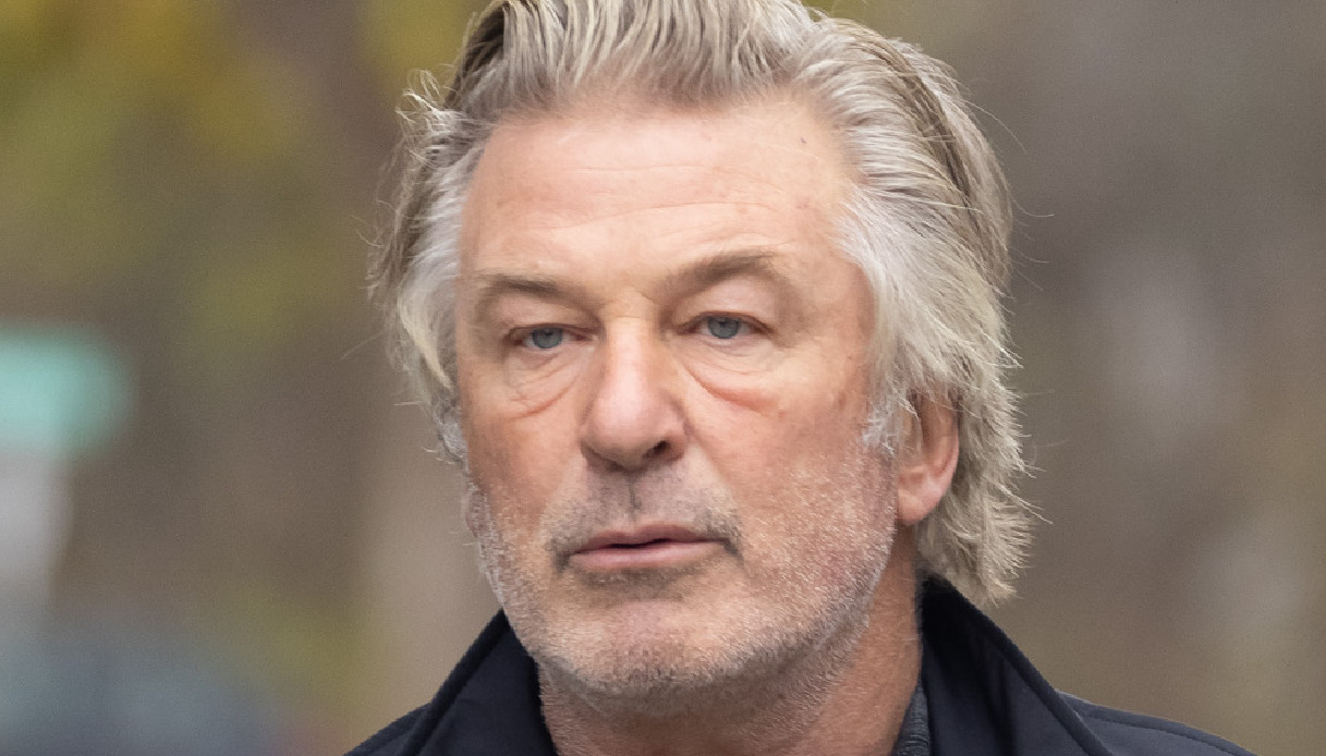 Alec Baldwin ritorna sui social dopo la tragedia: l’appello