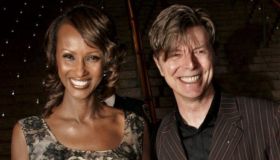 Iman, l’amore epico con Bowie: “Non è il mio defunto marito, è mio marito”
