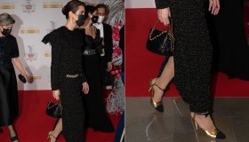 Charlotte Casiraghi fantastica in oro e nero