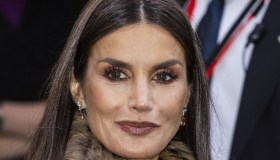 Letizia di Spagna, dall’abito da sera di H&M al cappello fascia: pagelle dei look