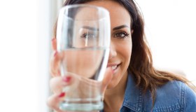 Acqua del rubinetto più buona e sicura con un piccolo oggetto