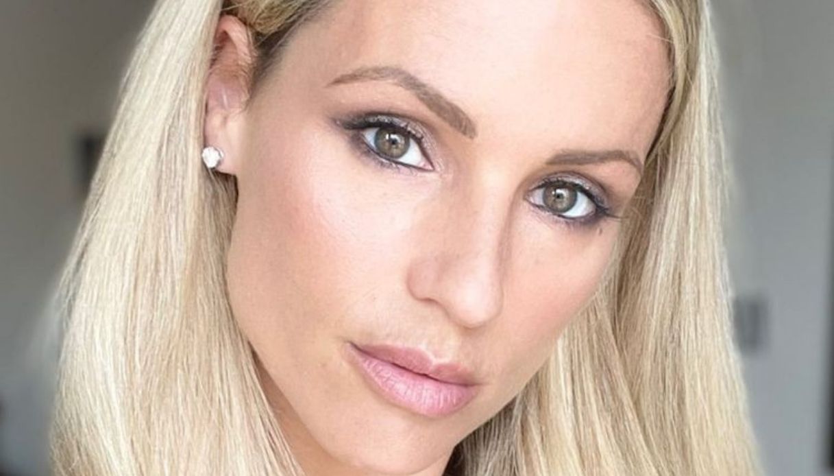 All Together Now: Hunziker, candida visione. E la Tatangelo sceglie il total black