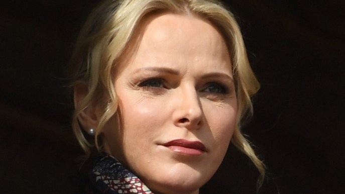 “Charlene di Monaco è a Dubai dopo un intervento estetico fallito”