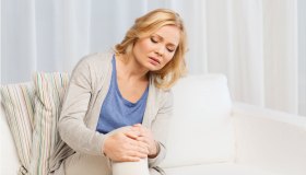 Cisti di Baker: cos’è, come intervenire e quanto può essere rischiosa