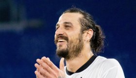 Giannina Maradona e Daniel Osvaldo si sposano: la romantica proposta al ristorante