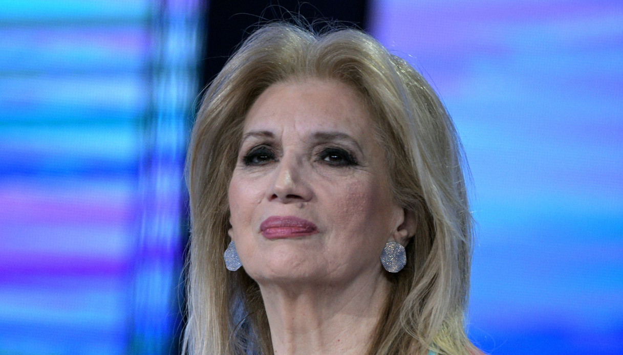 Iva Zanicchi, incidente prima di Ballando. Lo sfogo su Instagram: “Fa molto male”