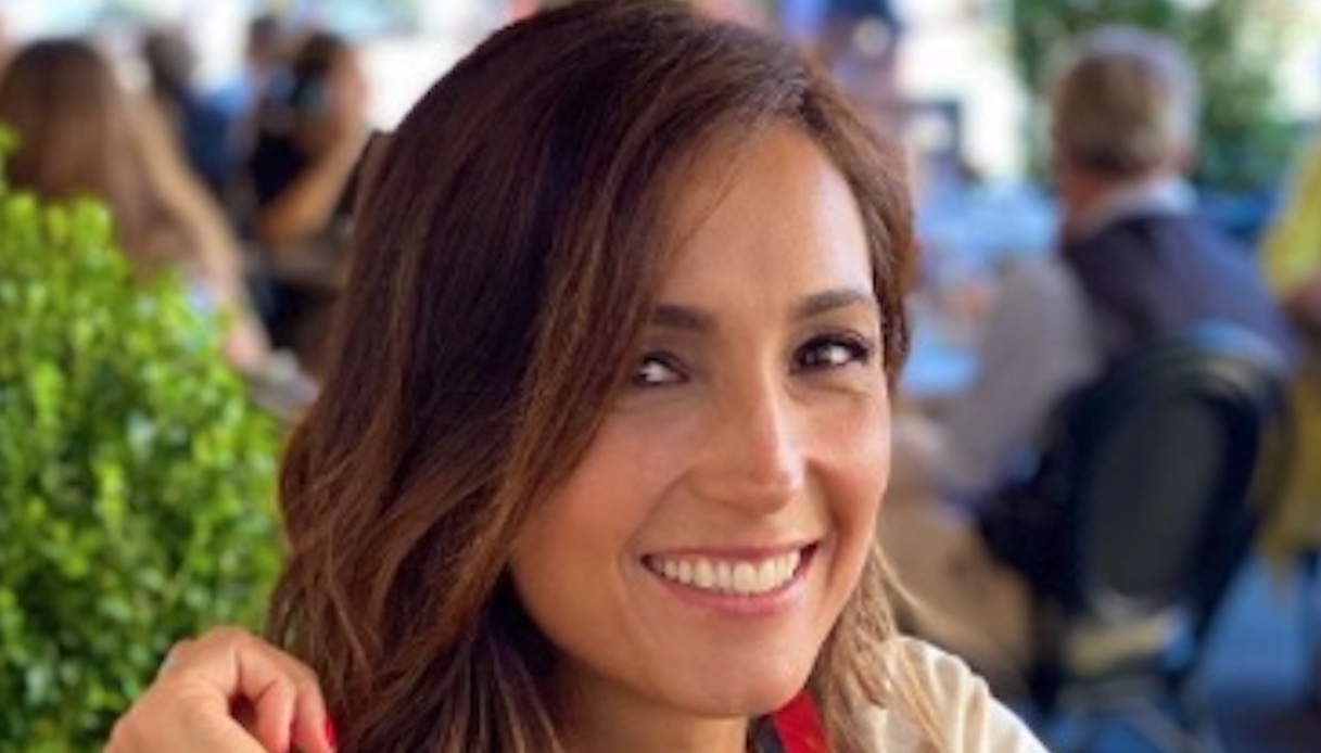 Caterina Balivo, anche in tuta da neve è l’icona della moda che amiamo