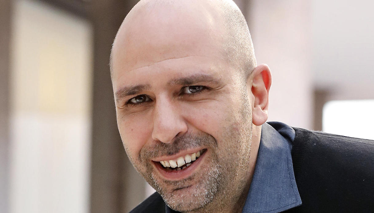 Sanremo 2022, Amadeus sferra il colpo vincente: Checco Zalone è il primo superospite