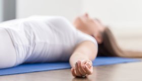Metodo Feldenkrais: cos’è, benefici ed esercizi