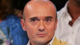 GF Vip, reality irriconoscibile. Signorini deluso e commosso, ma si poteva fare di più