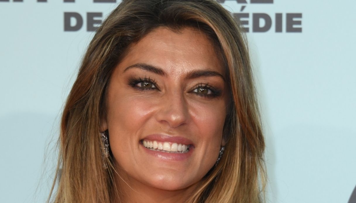 Elisa Isoardi, il sorriso di felicità su Instagram: mai così splendida